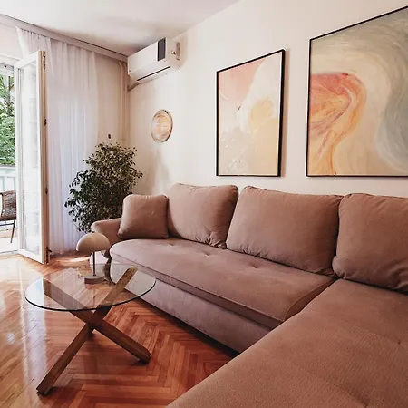 Central Cozy Apartment At Gastro District Skopje Exterior photo
